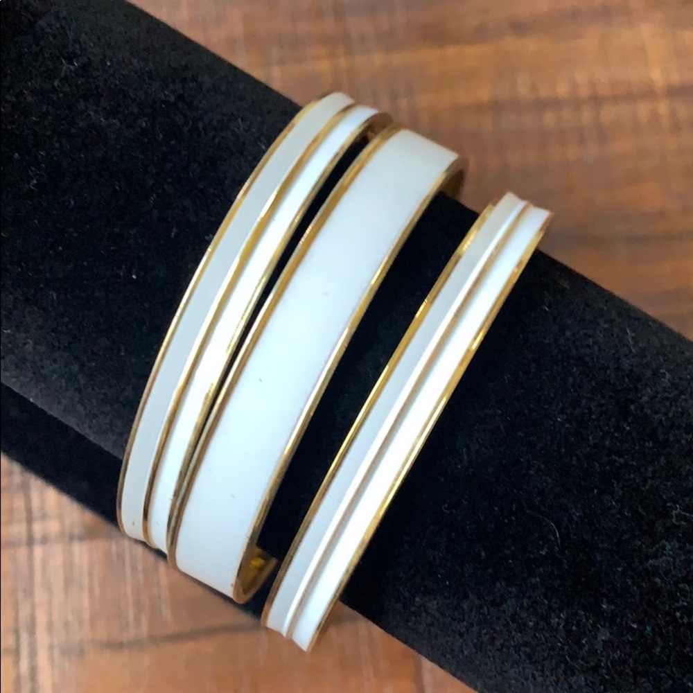 Monet White & Gold Bracelet Set
